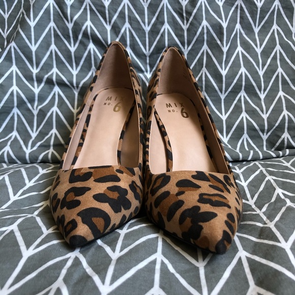 “Lill” by Mix No. 6 Leopard Print Heels - Size 8.5 - Picture 4 of 10